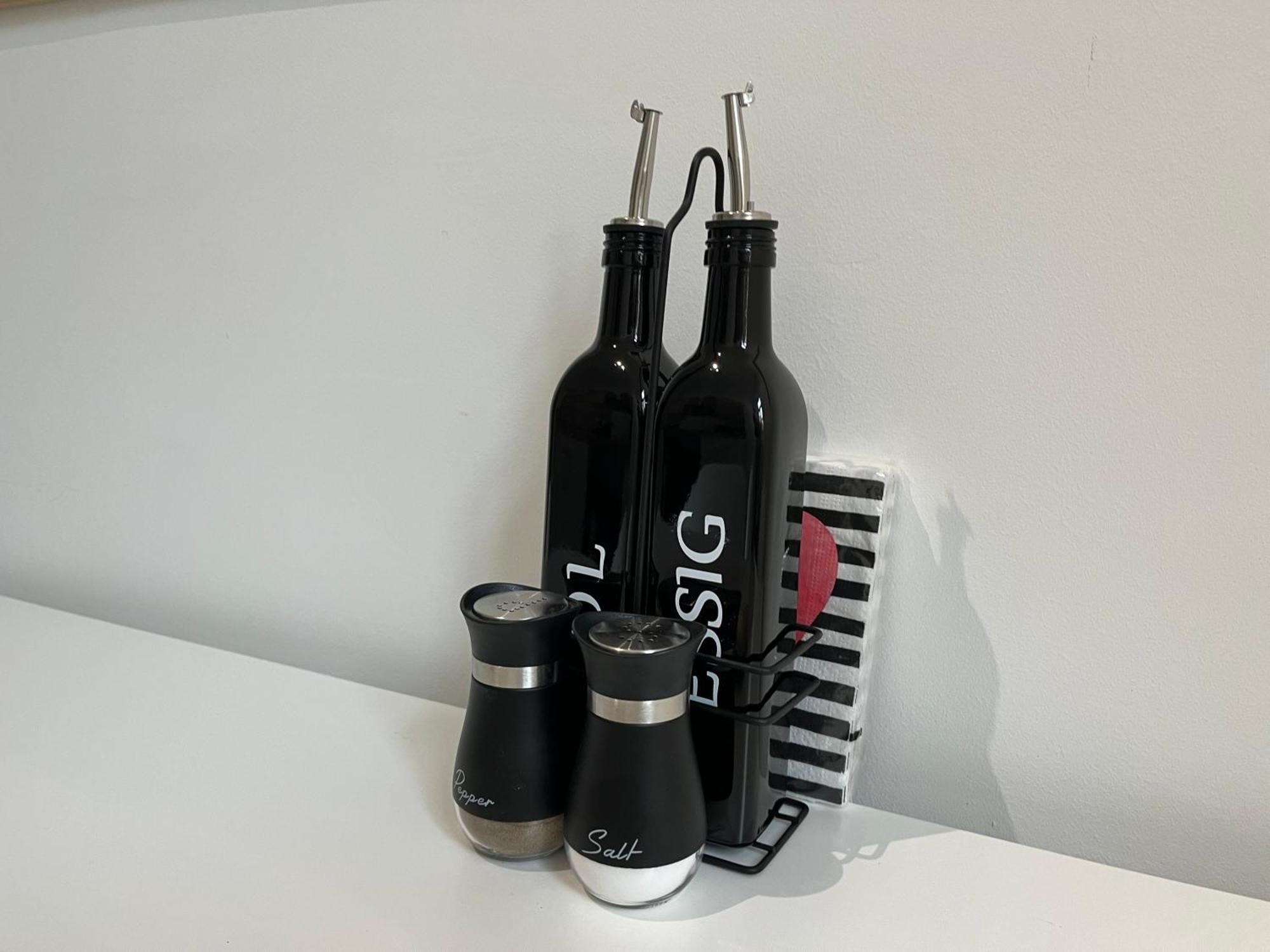 Grosszuegiger Wiener Altbau Gleich Neben Schoenbrunn Esterno foto